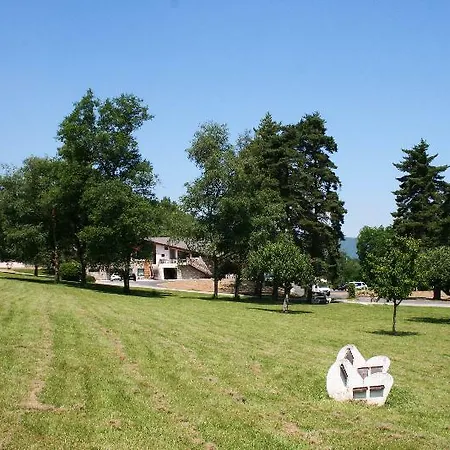 Le Pre Du Tatil parkı Saint-Jorioz